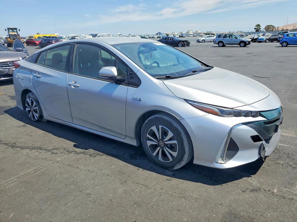 2017 Toyota Prius Prime მანქანა იყიდება აუქციონზე, vin: JTDKARFP3H3029727, აუქციონის ნომერი: 61451226