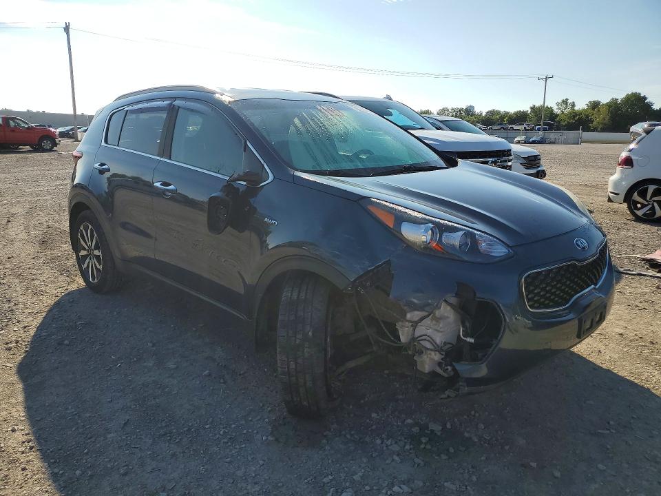 Продажа на аукционе авто 2017 Kia Sportage, vin: KNDPNCACXH7247720, номер лота: 66130976