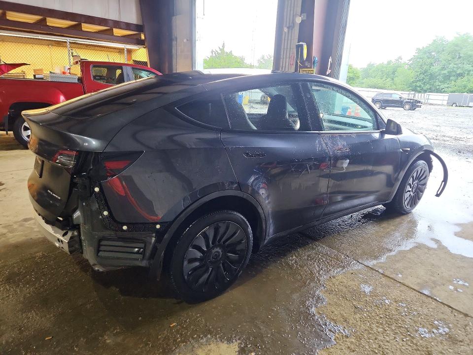 Продажа на аукционе авто 2024 Tesla Model Y, vin: 7SAYGDEE5RA272648, номер лота: 63230696