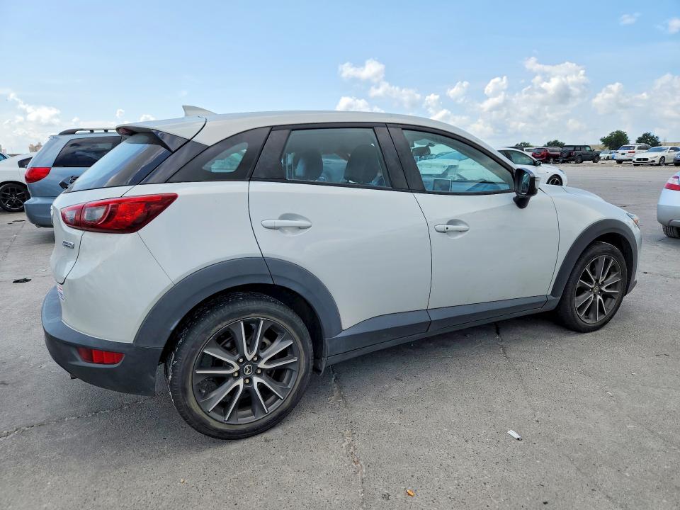 64288046 :رقم المزاد ، JM1DKFC79H0176192 vin ، 2017 Mazda Cx-3 مزاد بيع