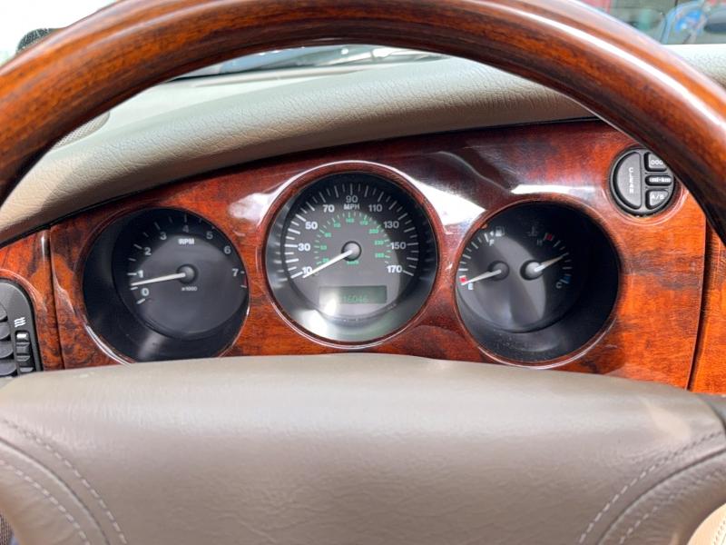 1999 Jaguar Xk8 მანქანა იყიდება აუქციონზე, vin: SAJGX2049XC038524, აუქციონის ნომერი: 64196686