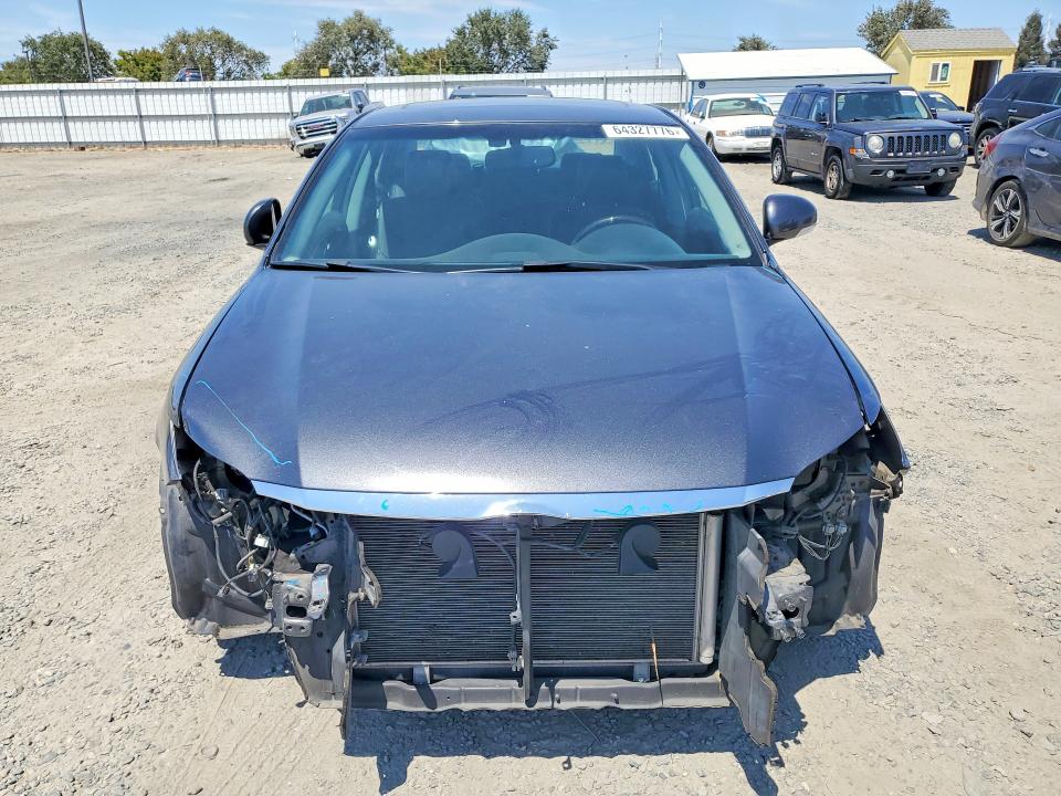 2011 Toyota Avalon მანქანა იყიდება აუქციონზე, vin: 4T1BK3DB5BU386714, აუქციონის ნომერი: 64327776
