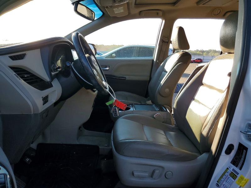 66054656 :رقم المزاد ، 5TDYK3DC2GS720670 vin ، 2016 Toyota Sienna مزاد بيع
