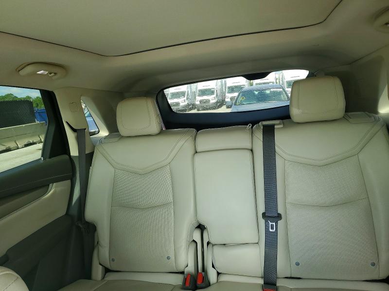 64469706 :رقم المزاد ، 1GYKNBRS2HZ201927 vin ، 2017 Cadillac Xt5 مزاد بيع