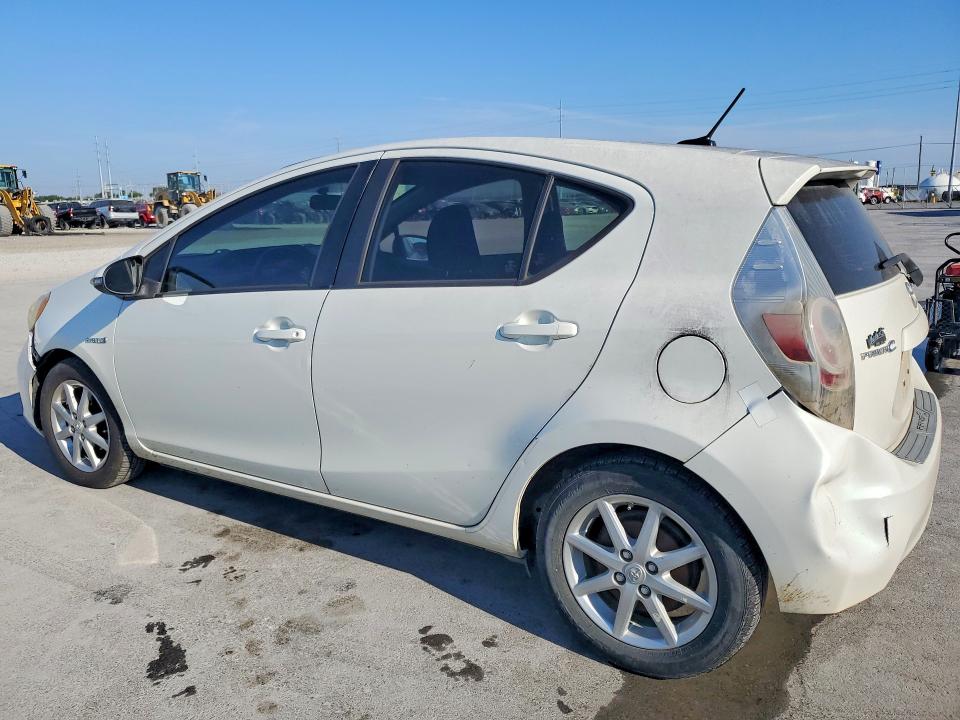 Auction sale of the 2013 Toyota Prius C, vin: JTDKDTB36D1535548, lot number: 67558316