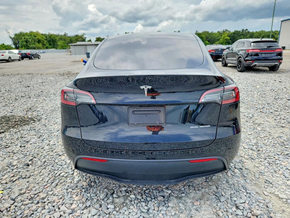 63913086 :رقم المزاد ، 7SAYGAEE9PF767014 vin ، 2023 Tesla Model Y مزاد بيع