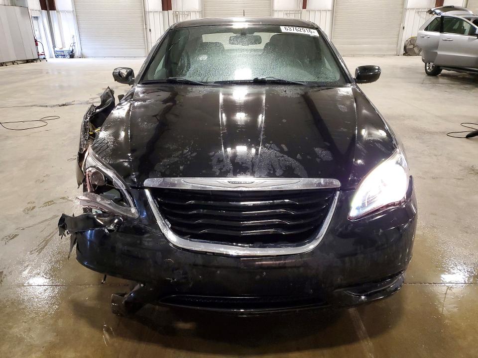 2011 Chrysler 200 მანქანა იყიდება აუქციონზე, vin: 1C3BC8FG1BN567671, აუქციონის ნომერი: 63762916