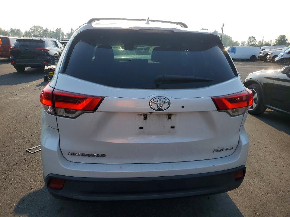 63617386 :رقم المزاد ، 5TDJZRFH0KS574206 vin ، 2019 Toyota Highlander مزاد بيع