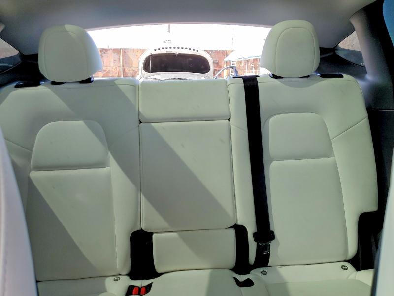 61979016 :رقم المزاد ، 7SAYGDEF9NF393673 vin ، 2022 Tesla Model Y مزاد بيع