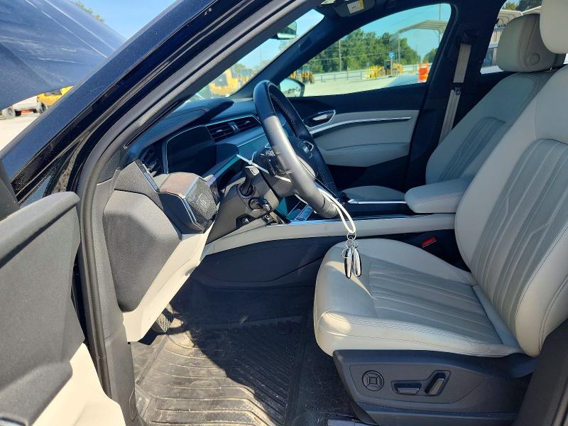 Aukcja sprzedaży 2024 Audi Q8 E-tron, vin: WA1CABGE9RB017589, numer aukcji: 65470586
