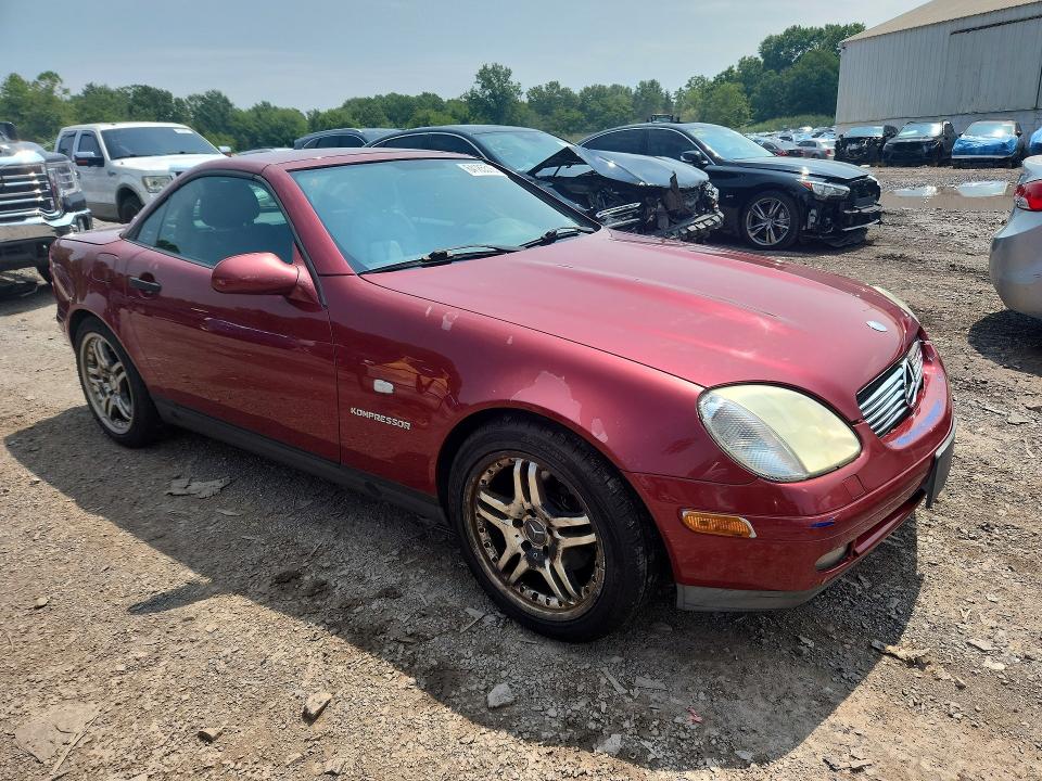 Продажа на аукционе авто 2000 Mercedes-benz Slk, vin: WDBKK47F6YF159679, номер лота: 64185516