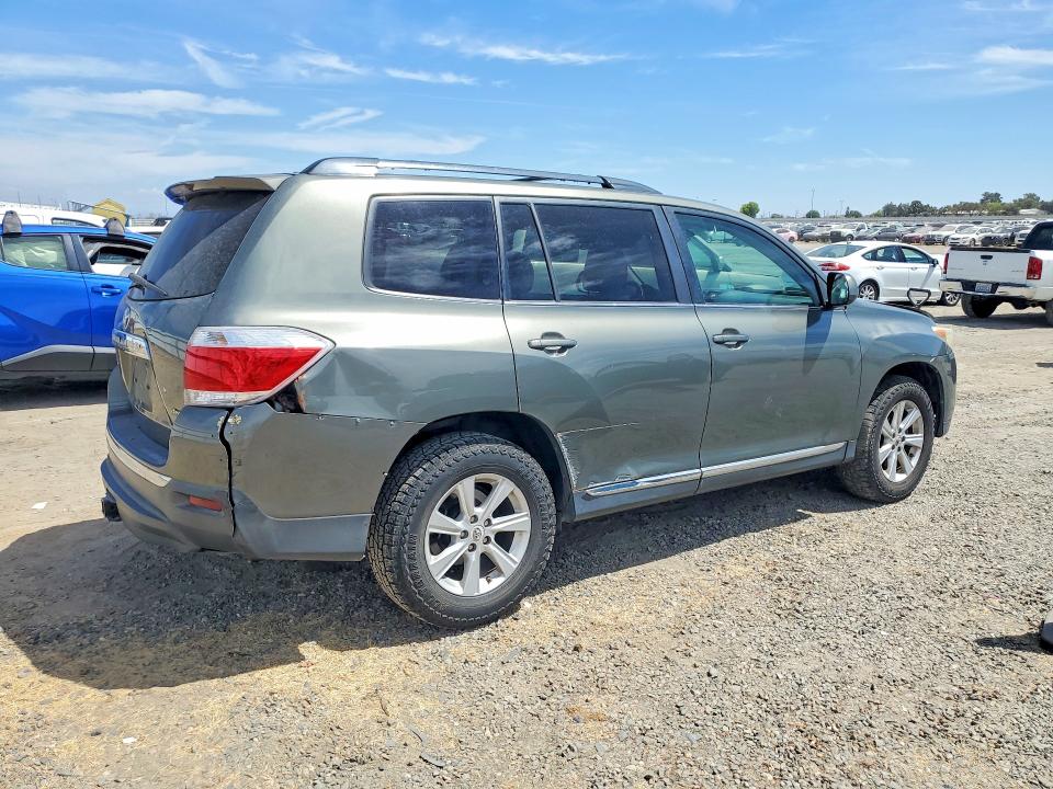 66653206 :رقم المزاد ، 5TDBK3EH3BS077402 vin ، 2011 Toyota Highlander مزاد بيع