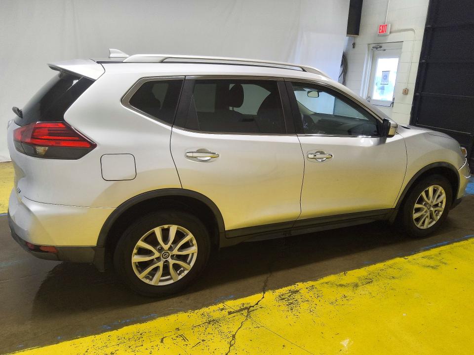 Продаж на аукціоні авто 2017 Nissan Rogue, vin: KNMAT2MT1HP565274, номер лоту: 66374196