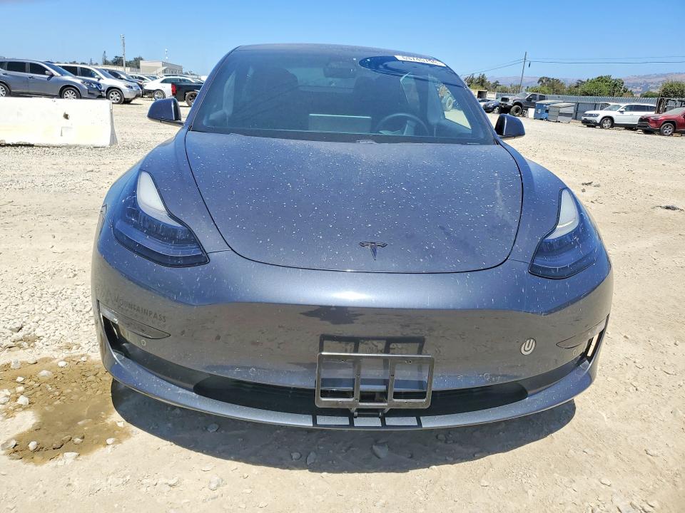 Продажа на аукционе авто 2018 Tesla Model 3, vin: 5YJ3E1EA2JF124991, номер лота: 63745796