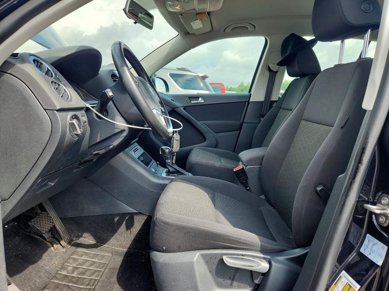 63297886 :رقم المزاد ، WVGBV7AX8HK047013 vin ، 2017 Volkswagen Tiguan مزاد بيع