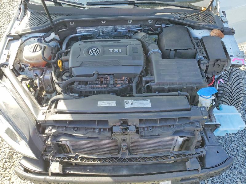 2017 Volkswagen Golf მანქანა იყიდება აუქციონზე, vin: 3VW217AUXHM006829, აუქციონის ნომერი: 64778296