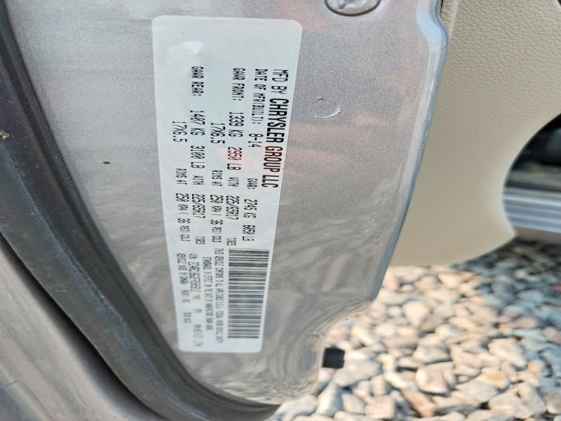 2015 Chrysler Town & Country მანქანა იყიდება აუქციონზე, vin: 2C4RC1BG2FR505812, აუქციონის ნომერი: 63674386