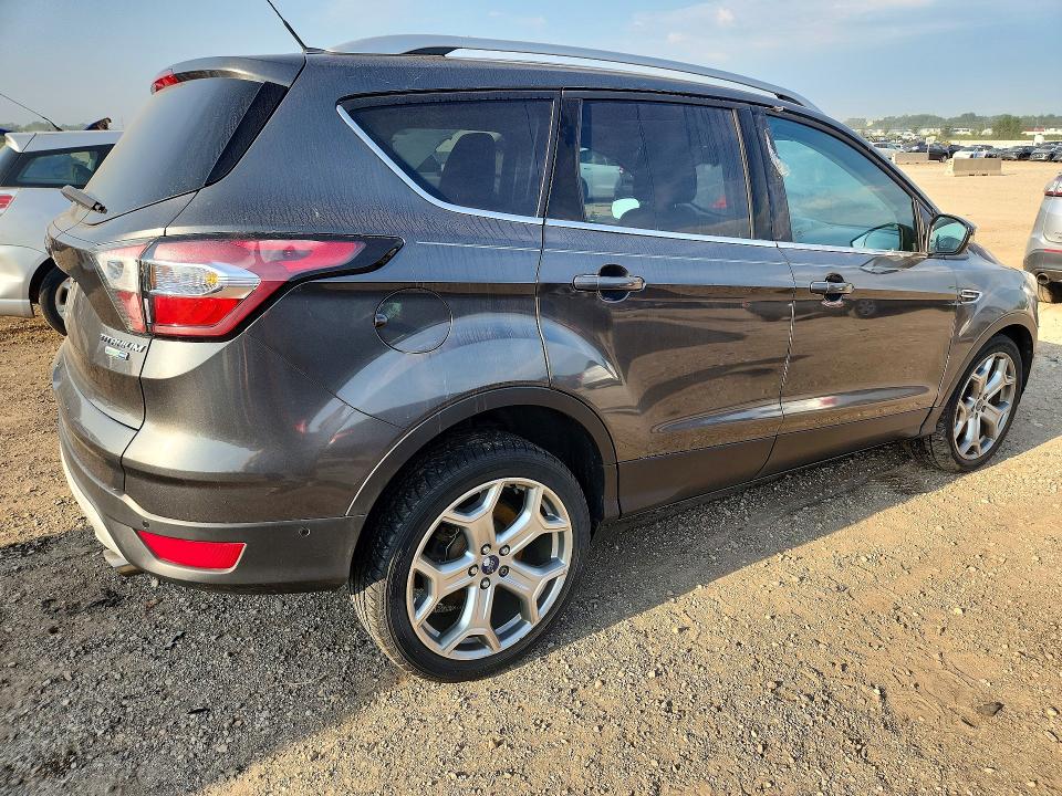 Продаж на аукціоні авто 2017 Ford Escape, vin: 1FMCU9J95HUA36804, номер лоту: 65994266