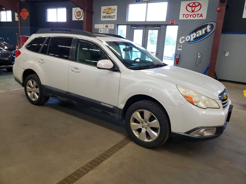 66053146 :رقم المزاد ، 4S4BRBGCXA3371365 vin ، 2010 Subaru Outback مزاد بيع