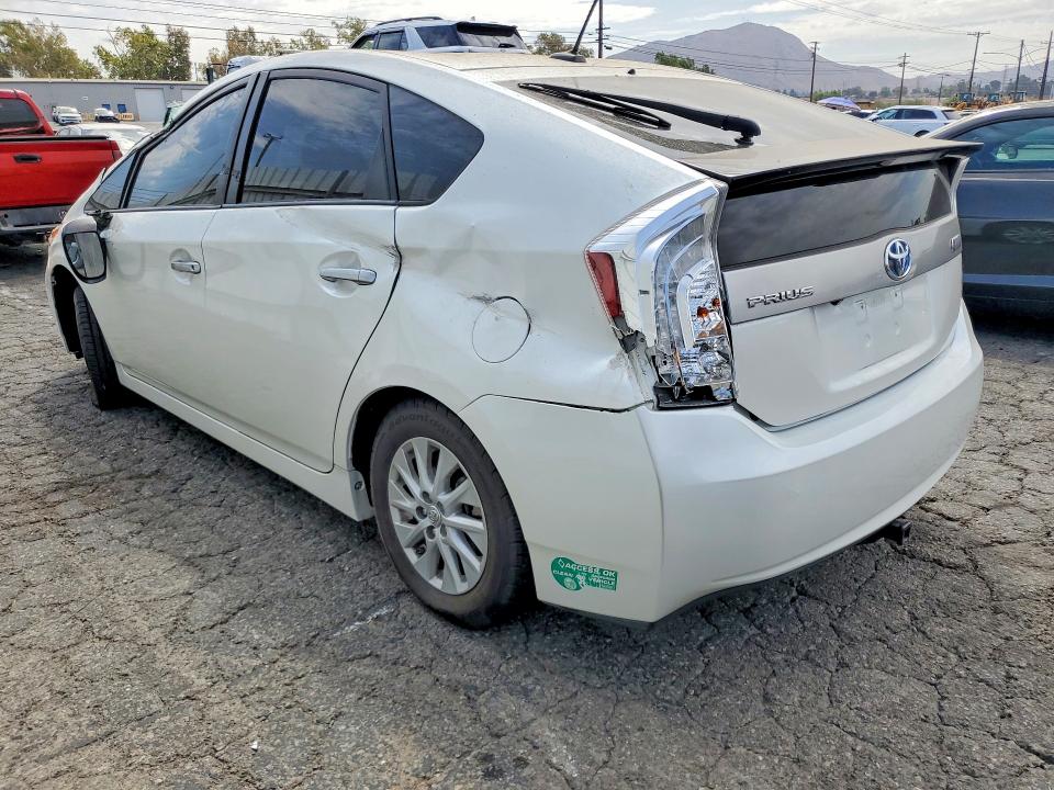 Продажа на аукционе авто 2013 Toyota Prius Plug-in Hybrid, vin: JTDKN3DP0D3041784, номер лота: 64107416