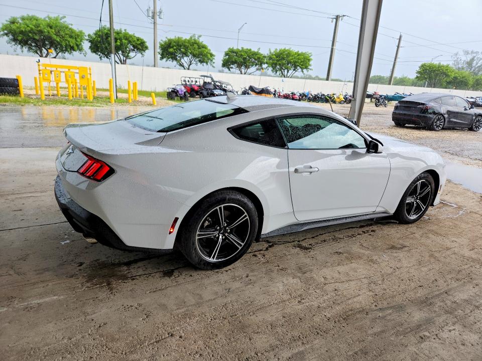 Продаж на аукціоні авто 2025 Ford Mustang, vin: 1FA6P8TH3S5101342, номер лоту: 63202216