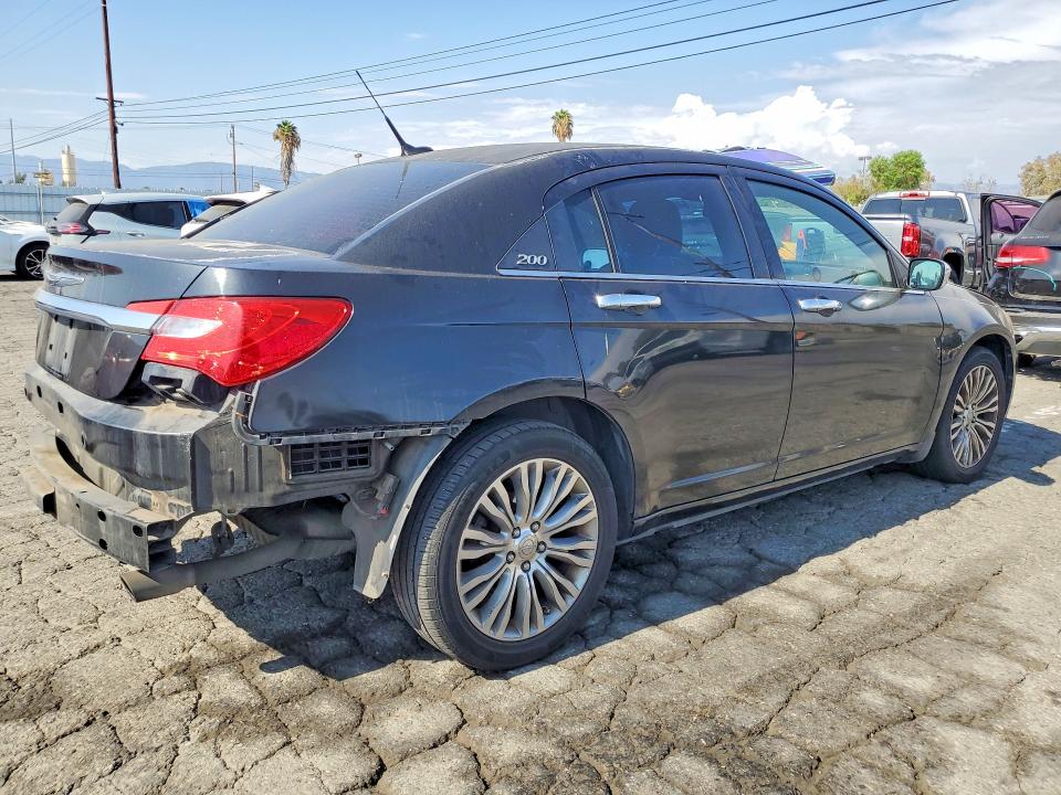 Продаж на аукціоні авто 2011 Chrysler 200, vin: 1C3BC2FG2BN504723, номер лоту: 64833506
