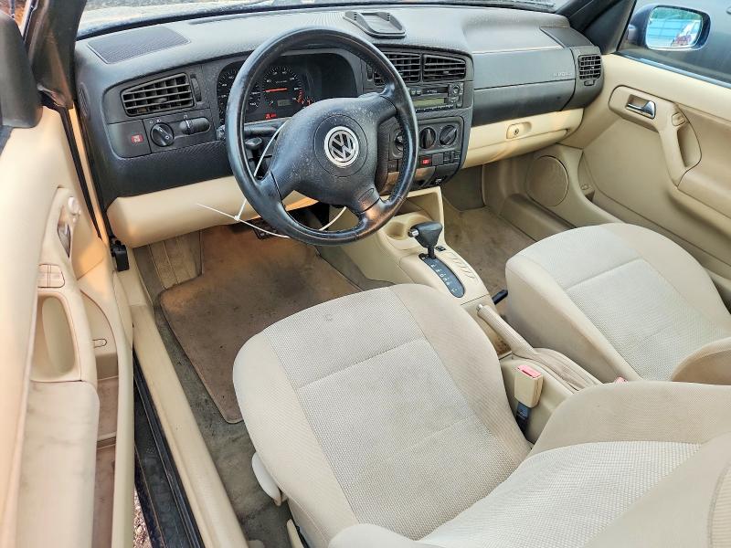 64295176 :رقم المزاد ، 3VWCC21V11M812946 vin ، 2001 Volkswagen Cabrio مزاد بيع