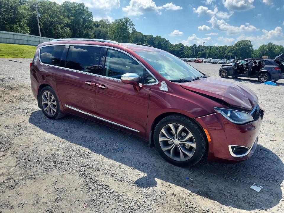 65238536 :رقم المزاد ، 2C4RC1GG0JR354311 vin ، 2018 Chrysler Pacifica مزاد بيع