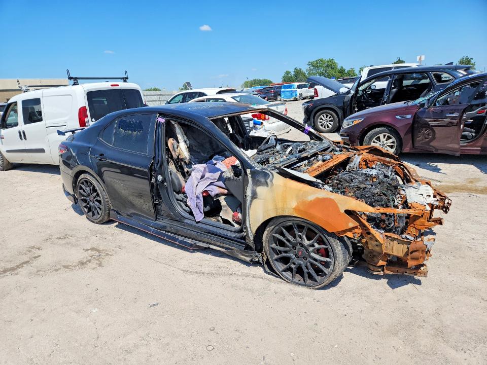 Продажа на аукционе авто 2021 Toyota Camry, vin: 4T1KZ1AK6MU050979, номер лота: 63569786