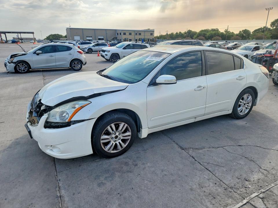 2010 Nissan Altima მანქანა იყიდება აუქციონზე, vin: 1N4AL2AP9AN565814, აუქციონის ნომერი: 66026886