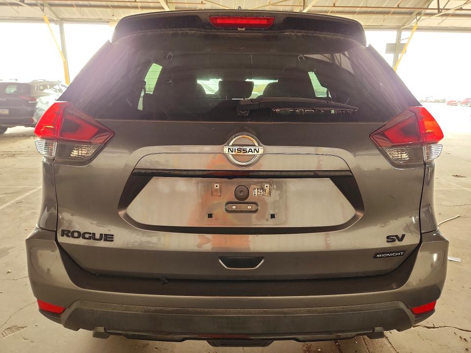 63017386 :رقم المزاد ، 5N1AT2MT0JC722396 vin ، 2018 Nissan Rogue مزاد بيع
