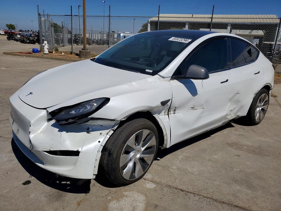 Auction sale of the 2021 Tesla Model Y, vin: 5YJYGDEE1MF179117, lot number: 65523296