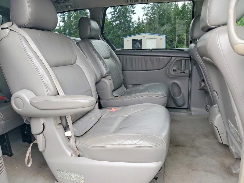 64661796 :رقم المزاد ، 5TDBA22C44S021879 vin ، 2004 Toyota Sienna مزاد بيع