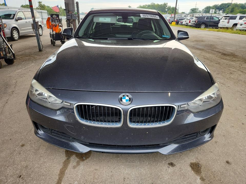 66979006 :رقم المزاد ، WBA3C3C52FK201342 vin ، 2015 Bmw 320 مزاد بيع