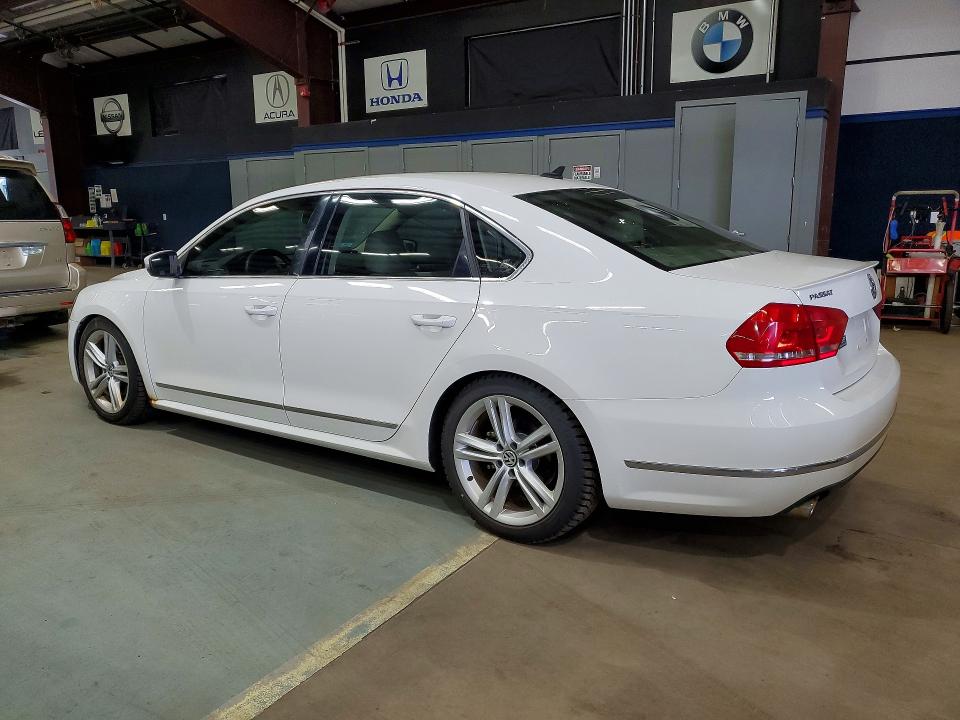 Продажа на аукционе авто 2014 Volkswagen Passat, vin: 1VWCN7A35EC031327, номер лота: 64264696