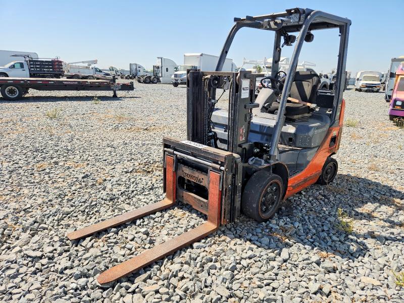 65414496 :رقم المزاد ، 8FGCU2078492 vin ، 2016 Toyt Forklift مزاد بيع