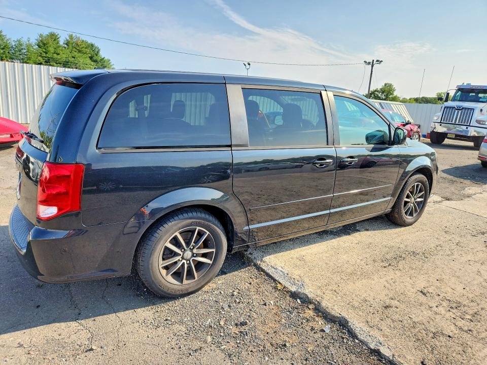 64322026 :رقم المزاد ، 2C4RDGBG5FR684833 vin ، 2015 Dodge Grand Caravan مزاد بيع