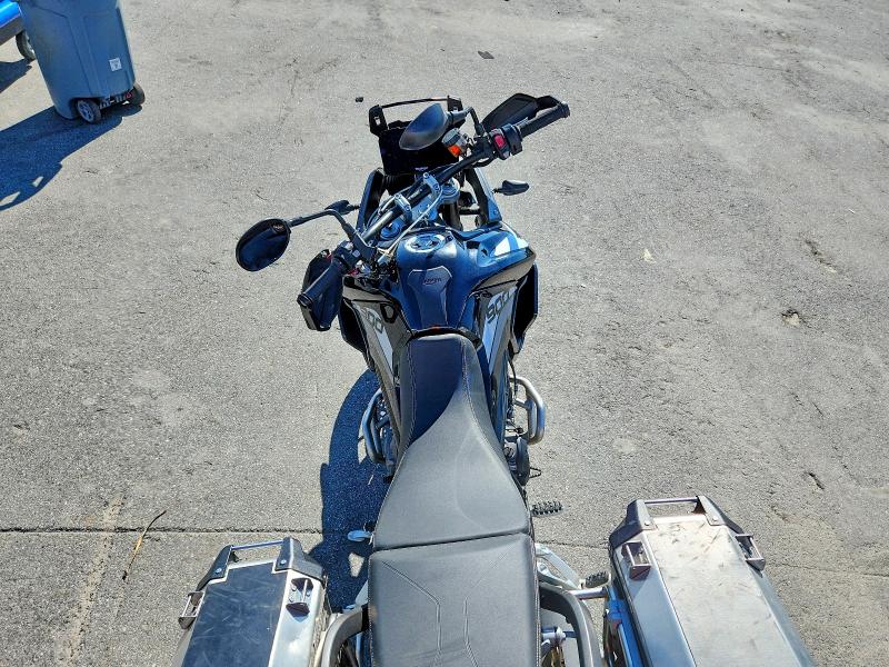 63894336 :رقم المزاد ، SMTE62DF8LTAB0163 vin ، 2020 Triumph Motorcycle Tiger مزاد بيع