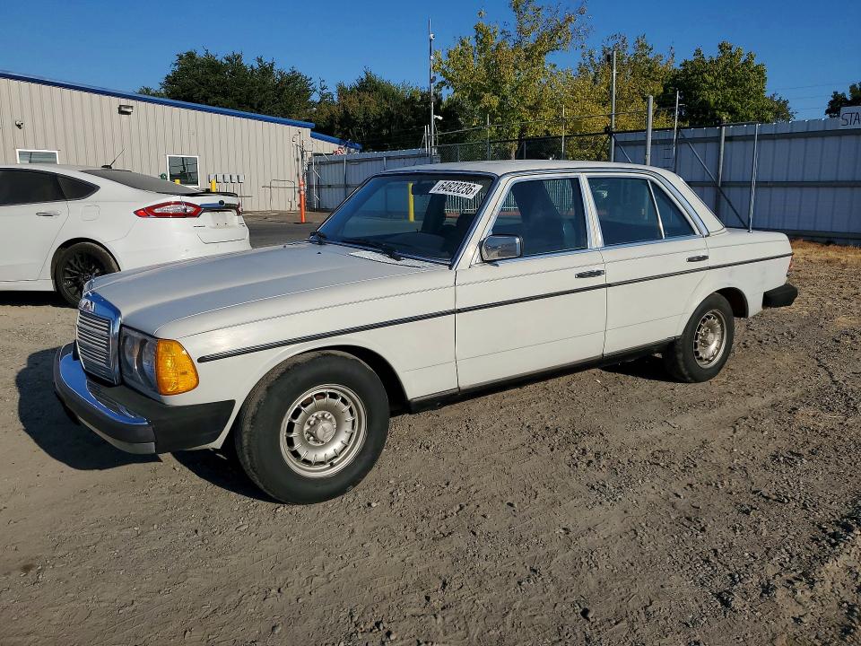 Продажа на аукционе авто 1980 Mercedes-benz 300d, vin: 12313012203116, номер лота: 64623236