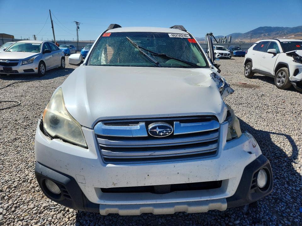 2014 Subaru Outback მანქანა იყიდება აუქციონზე, vin: 4S4BRCCC3E3272520, აუქციონის ნომერი: 66250246