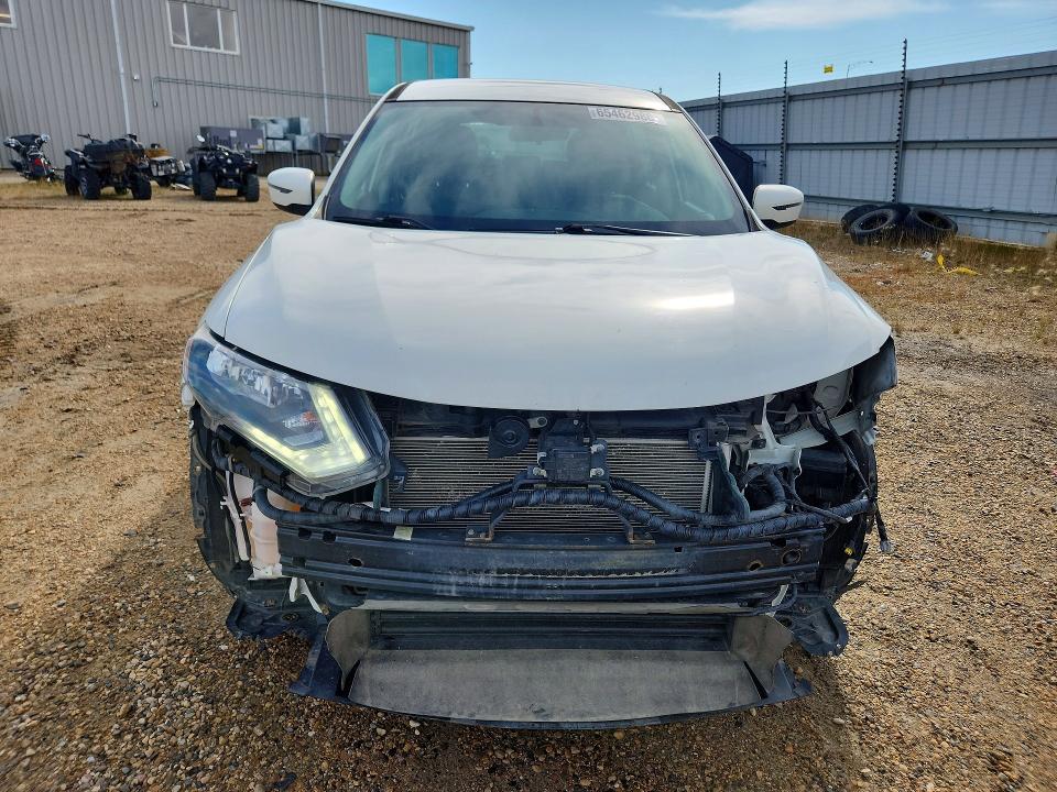 2017 Nissan Rogue მანქანა იყიდება აუქციონზე, vin: 5N1AT2MV6HC843123, აუქციონის ნომერი: 65462986
