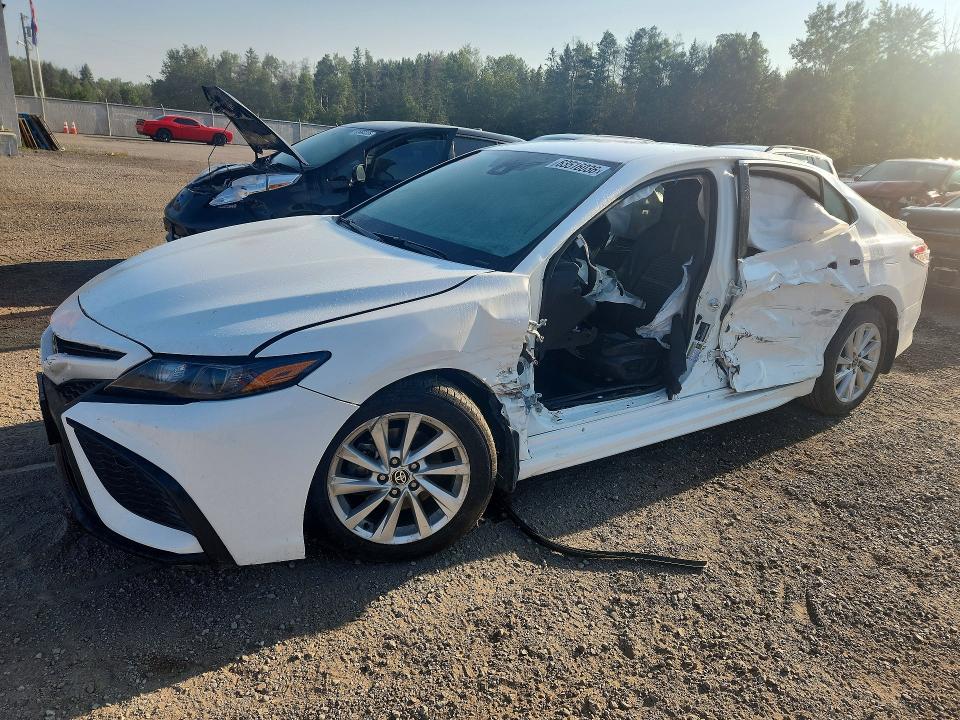 Auction sale of the 2024 Toyota Camry, vin: 4T1G11AK2RU217844, lot number: 63516036