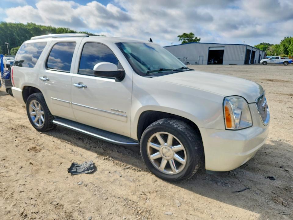 61592706 :رقم المزاد ، 1GKS2EEF6ER222238 vin ، 2014 Gmc Yukon مزاد بيع