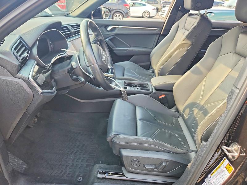 2021 Audi Q3 მანქანა იყიდება აუქციონზე, vin: WA1DECF3XM1031739, აუქციონის ნომერი: 63717926