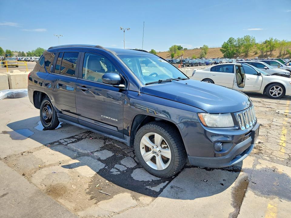 2014 Jeep Compass მანქანა იყიდება აუქციონზე, vin: 1C4NJDEB7ED831063, აუქციონის ნომერი: 64921756