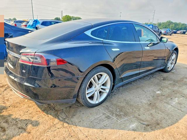 Продаж на аукціоні авто 2013 Tesla Model S, vin: 5YJSA1DN0DFP07916, номер лоту: 64949786