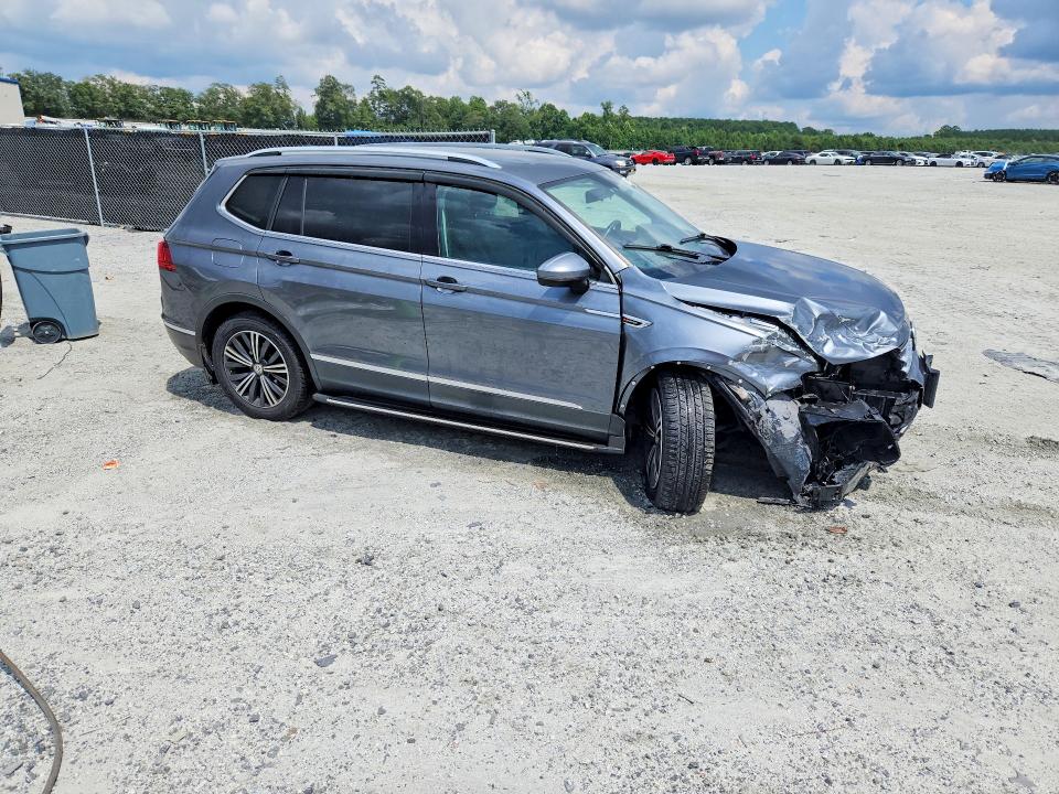 63537446 :رقم المزاد ، 3VV2B7AX3JM016796 vin ، 2018 Volkswagen Tiguan مزاد بيع