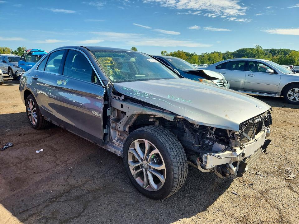 66568526 :رقم المزاد ، 55SWF4KB9FU070832 vin ، 2015 Mercedes-benz C مزاد بيع