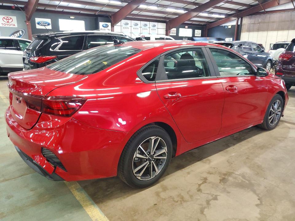 63825846 :رقم المزاد ، 3KPF24AD2PE642394 vin ، 2023 Kia Forte مزاد بيع