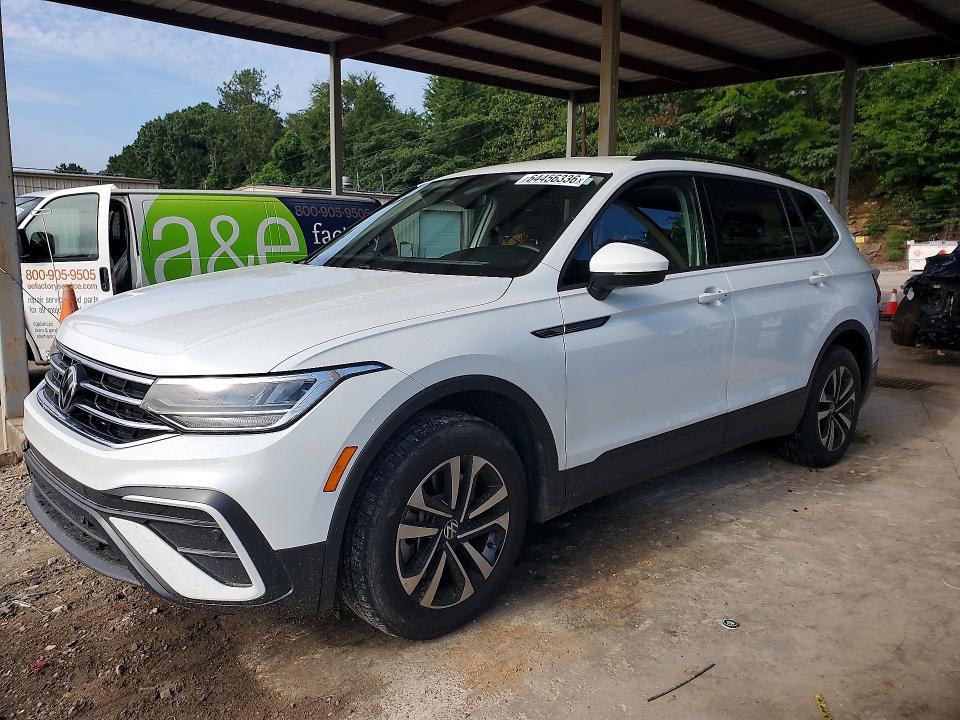 2023 Volkswagen Tiguan მანქანა იყიდება აუქციონზე, vin: 3VVRB7AXXPM072032, აუქციონის ნომერი: 64456336